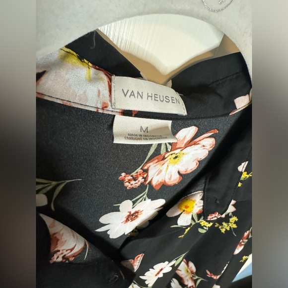 Van Heusen Black Floral Long Sleeve Top Size M - Picture 2 of 7